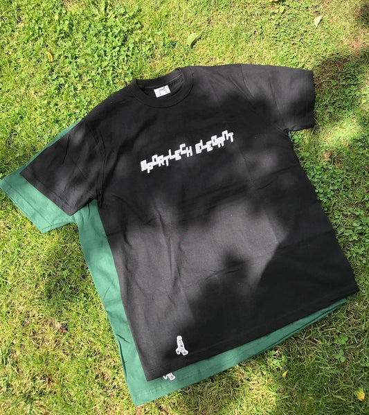 SE BLACK T-SHIRT